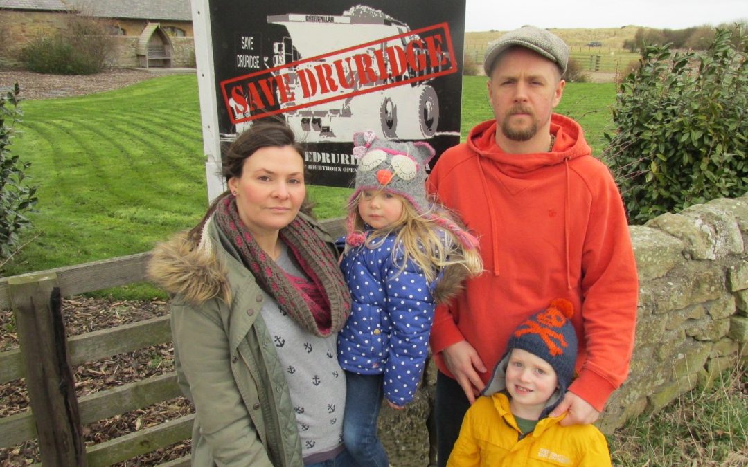 Toddler‘s grim prospect of growing up in the dark shadow of open cast coal mine