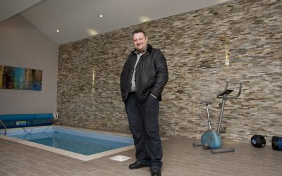 Mastercraft Steve pools his resources