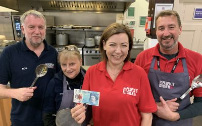 Feed a Friend for a Fiver This Christmas