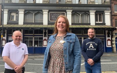 Theatre Takes Show to the Audience  