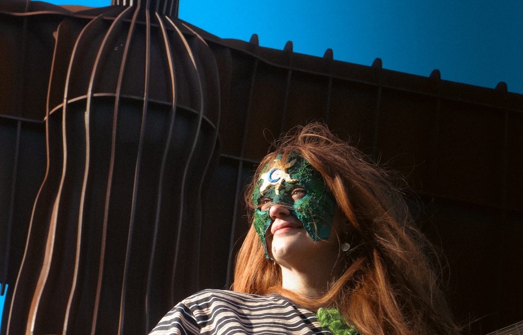 Gateshead Artist Annie Enclave Transforms Audience Stories into Live, Improvised Songs Through Unique Masked Music Project