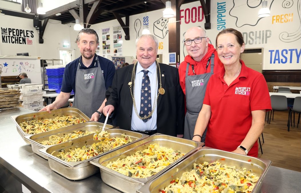 Lord Mayor Thanks The People’s Kitchen Volunteers