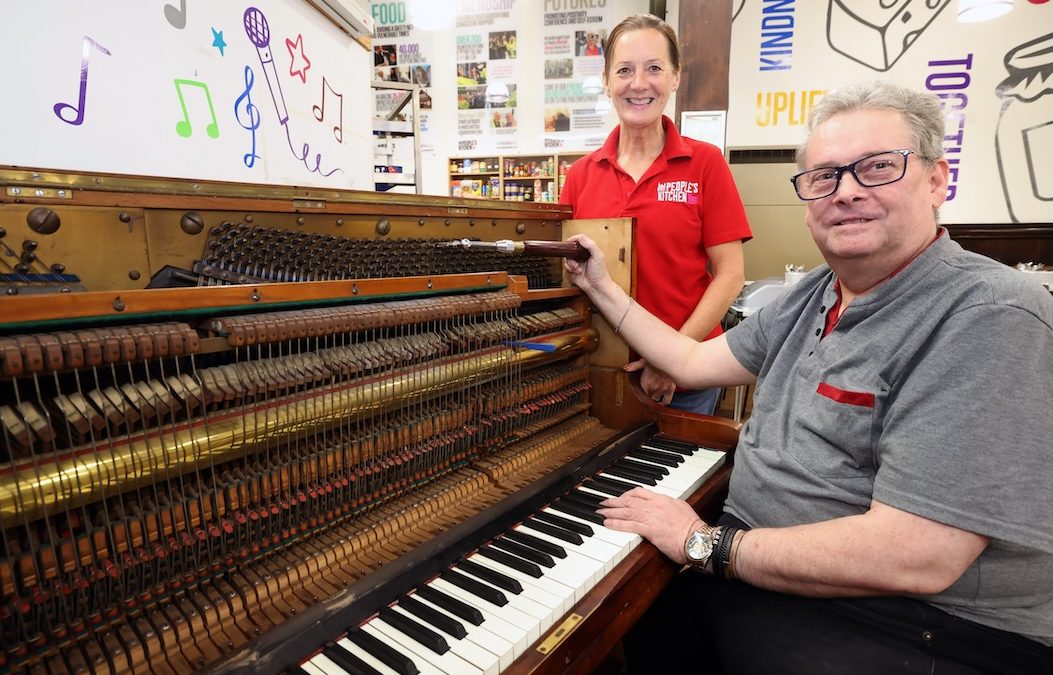 Lawrence Tunes Into People’s Kitchen
