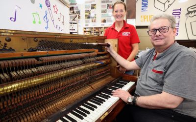 Lawrence Tunes Into People’s Kitchen